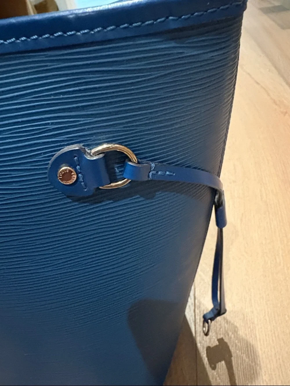 Louis Vuitton Blue Epi Leather Tote - Picture 3 of 4